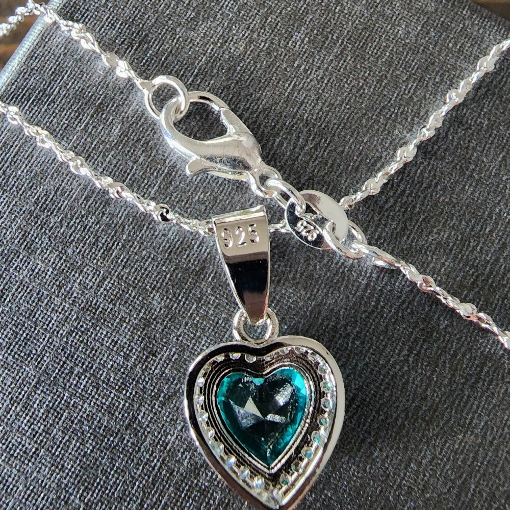 New 925 Sterling Silver Aquamarine Heart Pendant White Topaz accents necklace - Picture 11 of 11